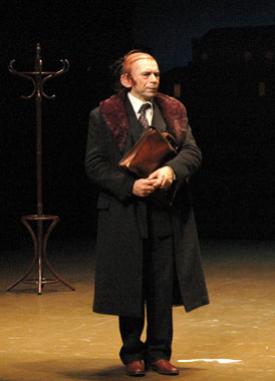 Un Pied dans le crime, photo Antoine Benoit, Théâtre de la Commune Un Pied dans le crime, photo Antoine Benoit, Théâtre de la Commune
